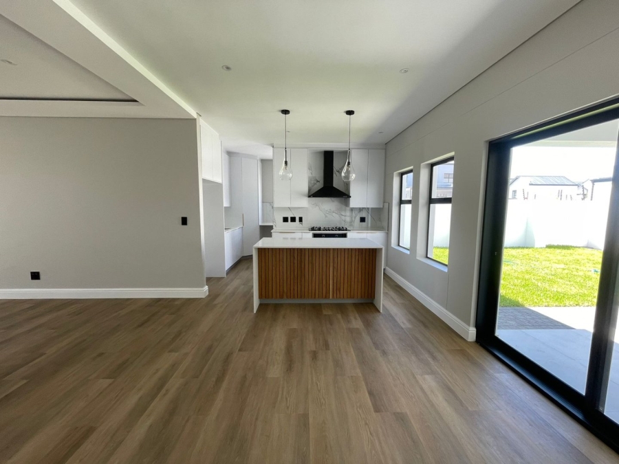 4 Bedroom Property for Sale in Sandown Western Cape